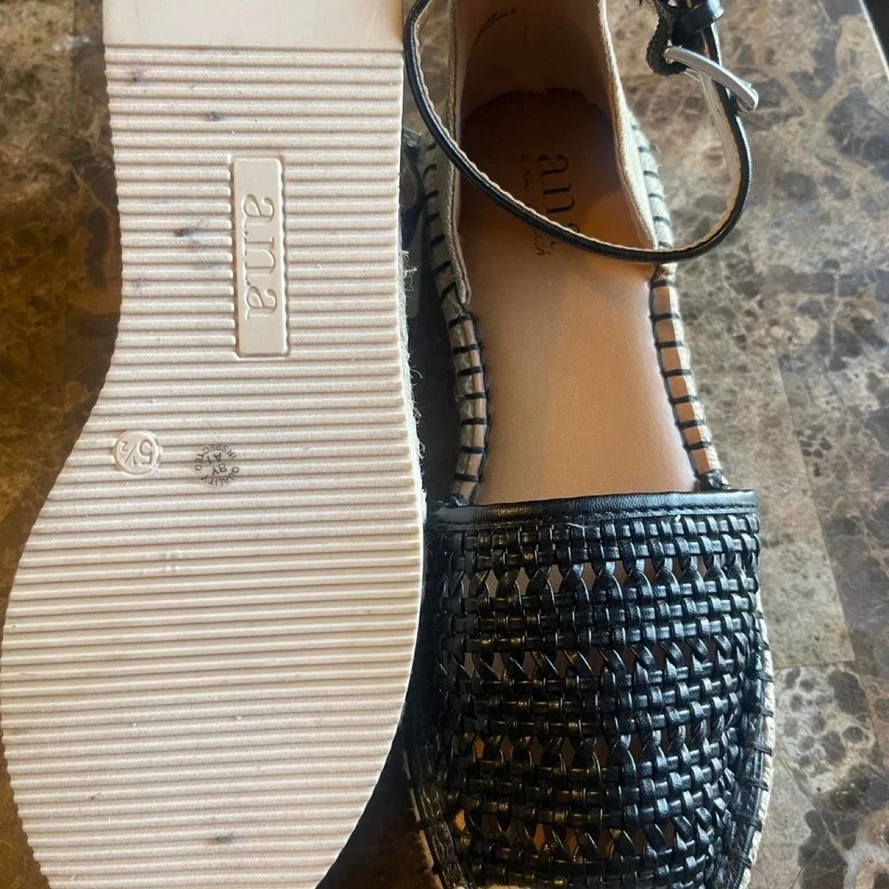 NWT Ana Women's New Approach black woven sandal beige sole black stitching  5.5